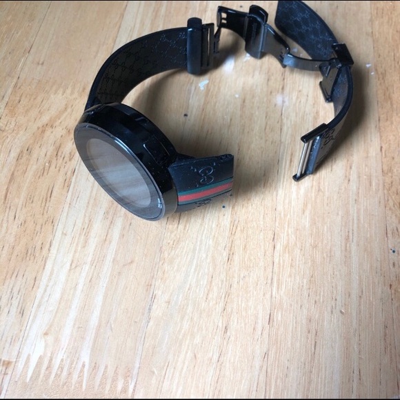 Authentic Gucci Watch - Picture 2 of 4